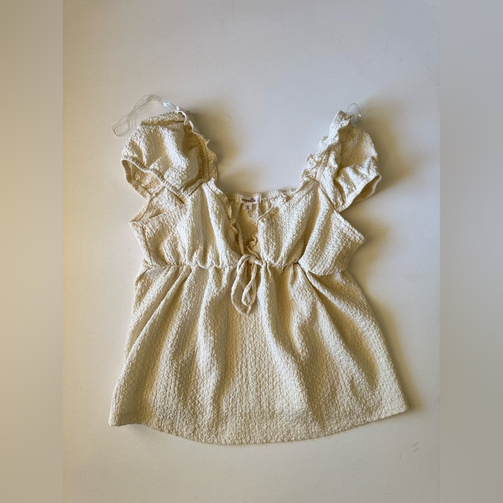 ✨Cute Cream Textured Babydoll Top✨